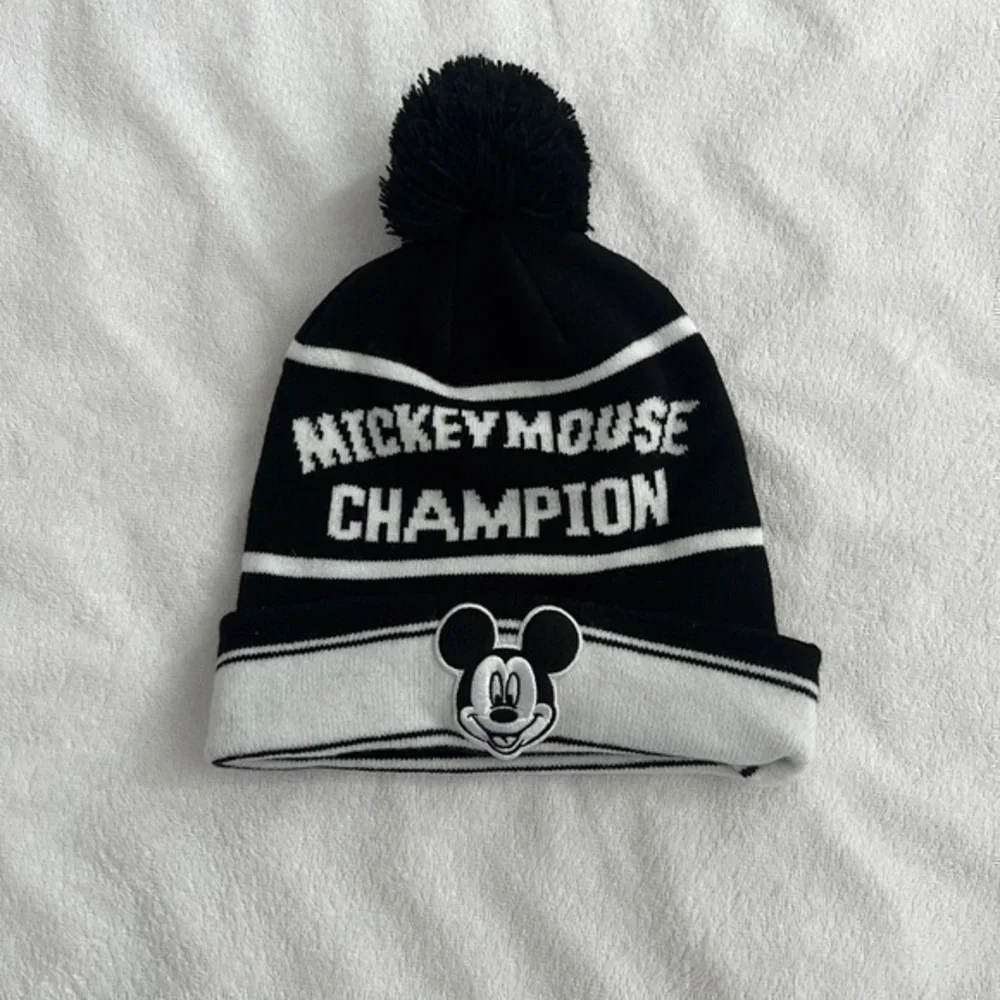 Neff Disney Mickey Mouse Champion Black/White Beanie